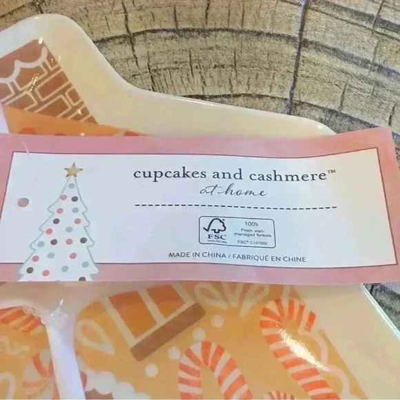Cupcakes and Cashmere Gingerbread House Appetizer Plates Set of 4 Holiday - Picture 3 of 6